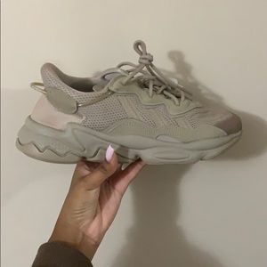 Adidas Ozweego (NWT)